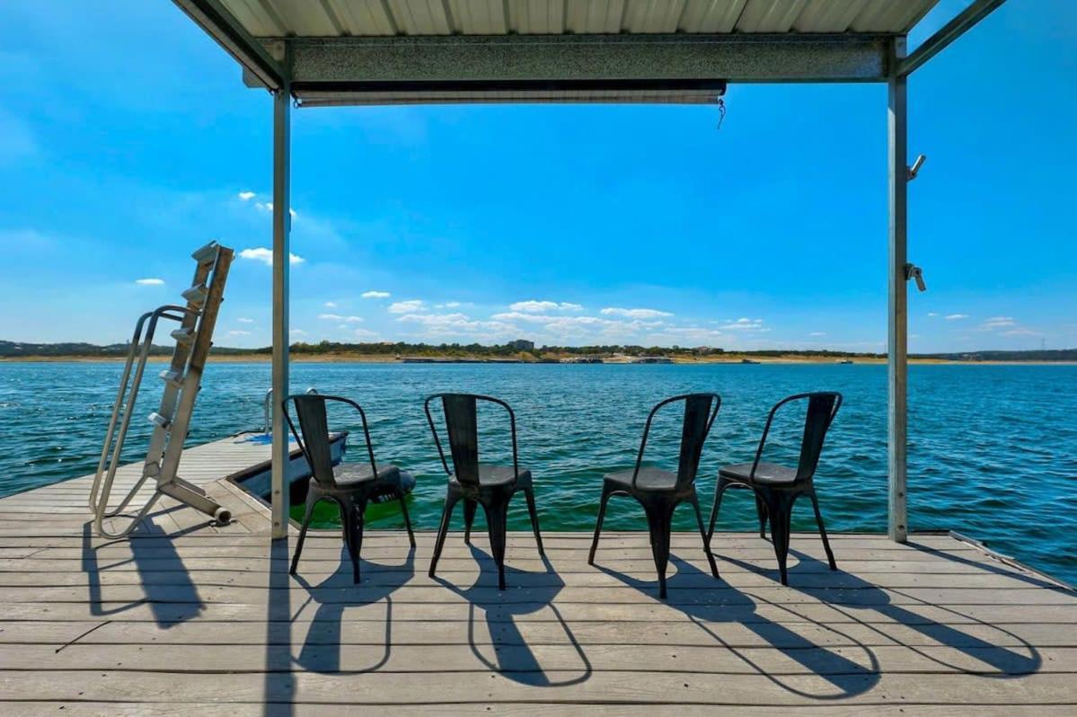 Вилла Atlantis On Lake Travis Pool Hot Tub Dock Leander Экстерьер фото