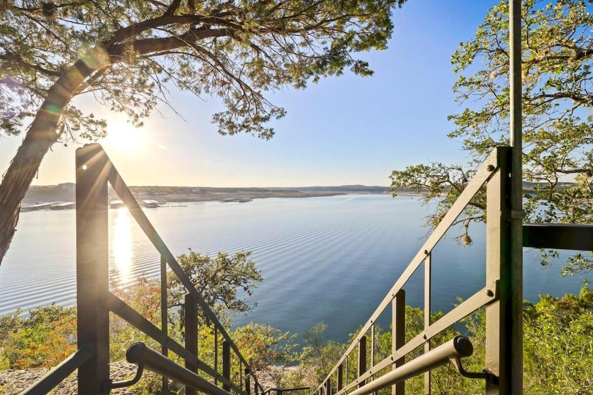 Вилла Atlantis On Lake Travis Pool Hot Tub Dock Leander Экстерьер фото