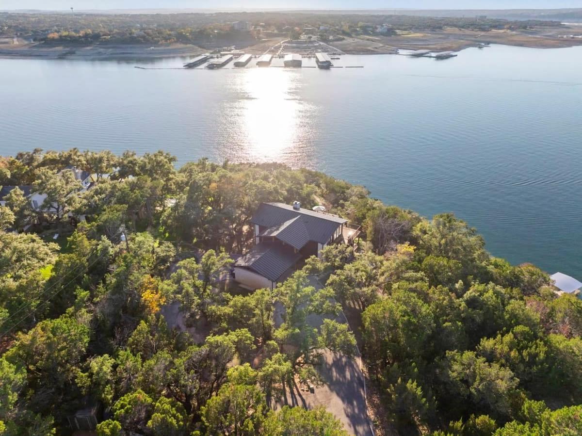 Вилла Atlantis On Lake Travis Pool Hot Tub Dock Leander Экстерьер фото